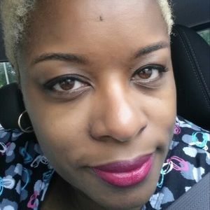 Meet your Posher, Sherry